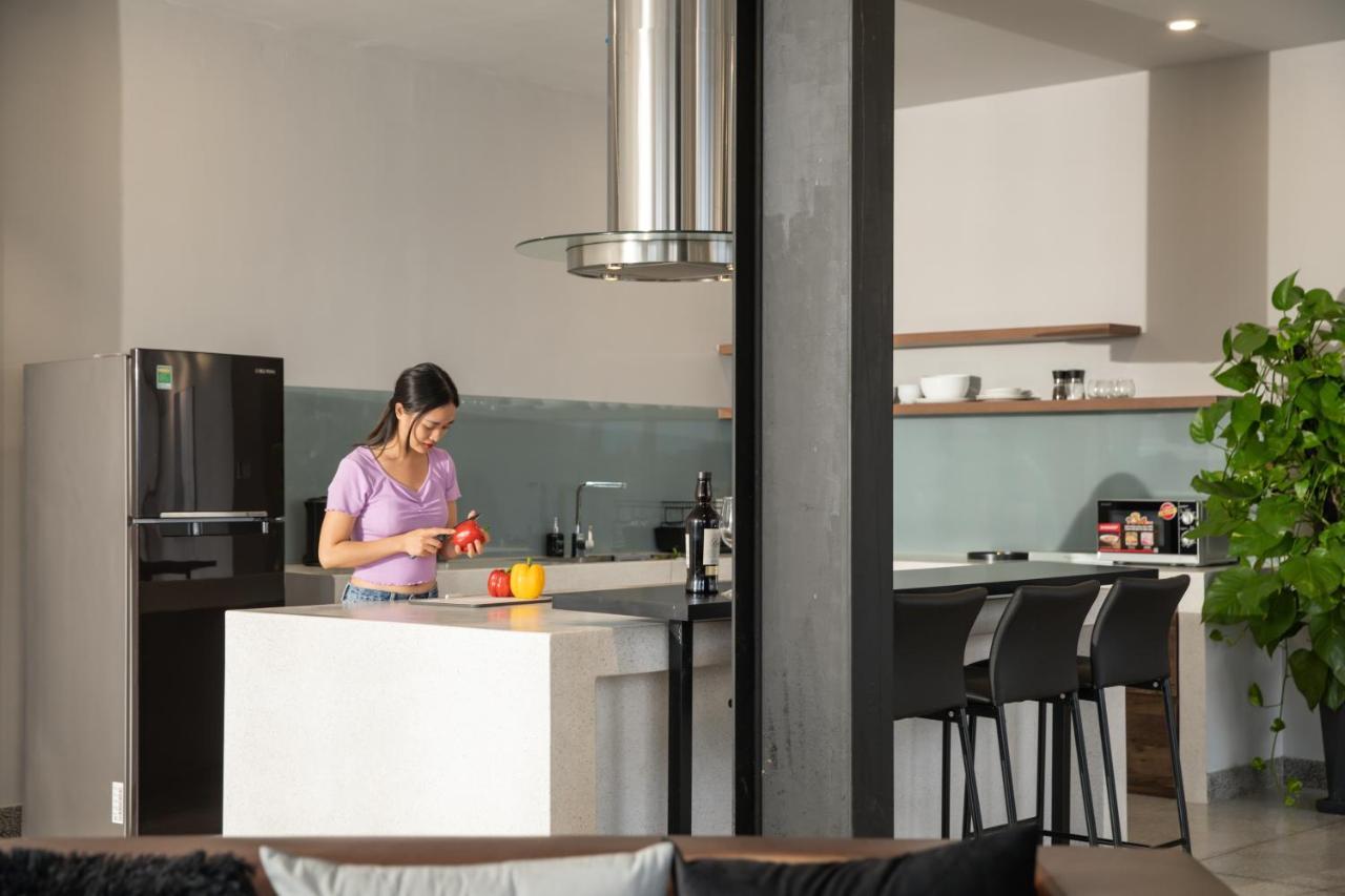The Sense Apartment - Modern, Near My An Beach ダナン市 エクステリア 写真