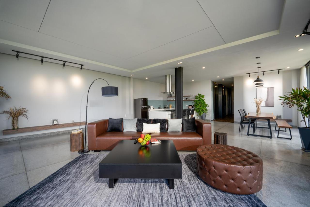 The Sense Apartment - Modern, Near My An Beach ダナン市 エクステリア 写真